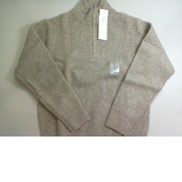 Knitted men's sweater with zipper