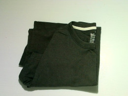 Short sleeve shirt Short sleeve shirt