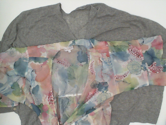 Set of 2 women's t-shirts Set of 2 women's t-shirts