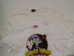 Set of White round neck shirt (2pcs/set)