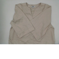 Cream long sleeve v-neck shirt