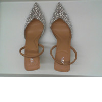 Fashionable high-heeled shoes for women with patterns