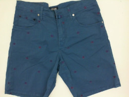 Blue men's shorts with star print Blue men's shorts with star print