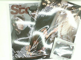 Set of 2 STARRY magazines complete with stickers Set of 2 STARRY magazines complete with stickers