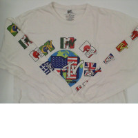 White long-sleeved round neck shirt size XL