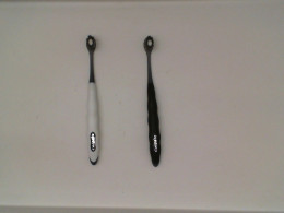 Set of toothbrush (2pcs/set)