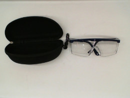 Clear glasses in a black glasses case Clear glasses in a black glasses case