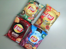 Lays chips, 4 flavours, medium pack
