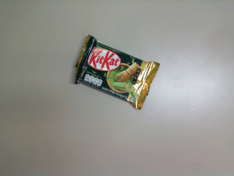 Chocolate kit kat