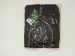 Black hooded jacket with green hair pattern for a woman Size XL