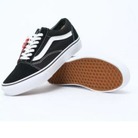  Vans Old Skool Black and white