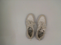 woman sport shoesw north star 