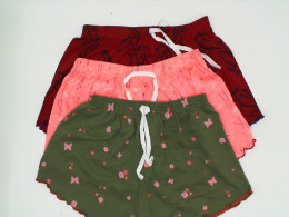 Set of 3 Children's patterned pants Set of 3 Children's patterned pants