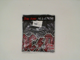 THE ROXX Black round neck t-shirt with rock band pattern