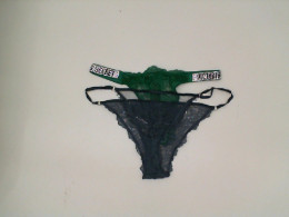 Set of 2 Women's lace panties in green and purple Set of 2 Women's lace panties in green and purple