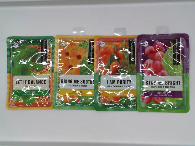 Set of 4 STAY ME BRIGHT MASK Set of 4 STAY ME BRIGHT MASK