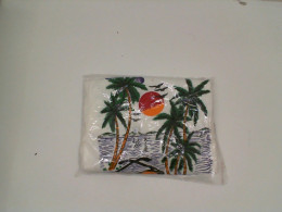 White round neck t-shirt with sea pattern White round neck t-shirt with sea pattern