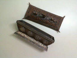 Metal vase with lid for storing incense Metal vase with lid for storing incense