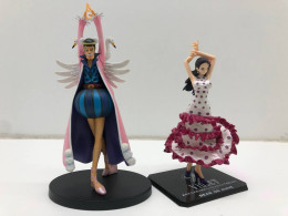 Set of 2 Japanese figures: Dancing King and Queen