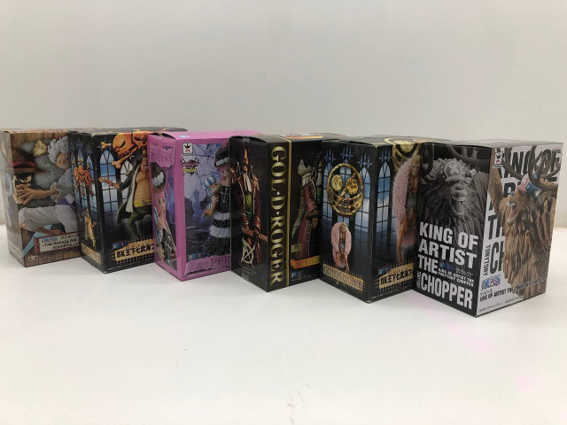 Big SALE! Set of 6 Japanese small figures One Piece Big SALE! Set of 6 Japanese small figures One Piece