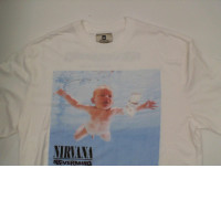 Oversized white round neck t-shirt with a pattern of a baby swimming