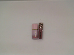 Set of 2 Pink lipstick Set of 2 Pink lipstick