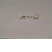 Gold earrings with pearl beads