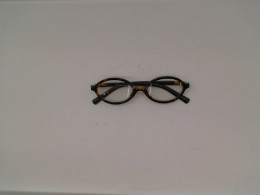 Eyeglasses