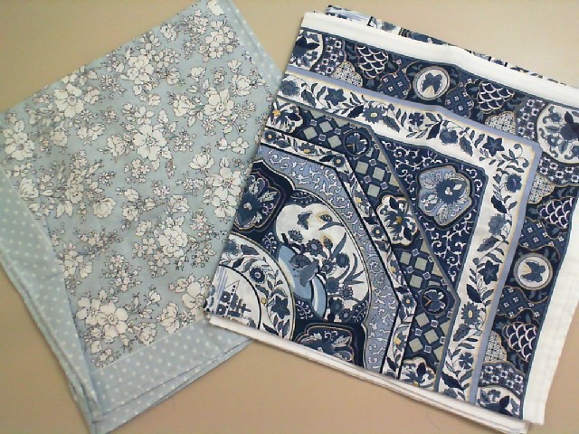 Set of 2 fabric scarves Set of 2 fabric scarves