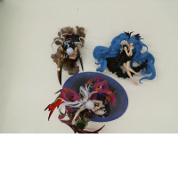 Set of 3 Japanese figures