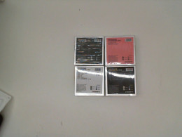 Set of 4 ari pods pro (EMTY) Set of 4 ari pods pro (EMTY)