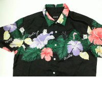 Men's short-sleeved collared shirt with floral pattern