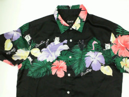Men's short-sleeved collared shirt with floral pattern Men's short-sleeved collared shirt with floral pattern