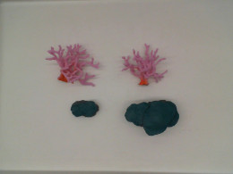 Set of 4 Coral-shaped educational toys 