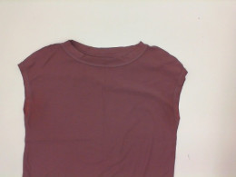 Brown t-shirt.Size M Brown t-shirt.Size M
