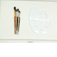 Painting set: brushes and palette