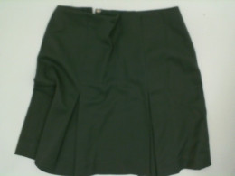 Dark green skirt Dark green skirt