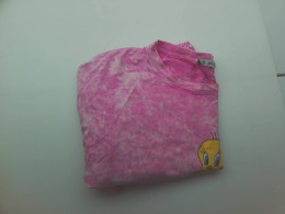 Round neck shirt Round neck shirt