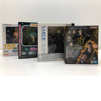 BIG SALE! Set of 4 action figures with active parts