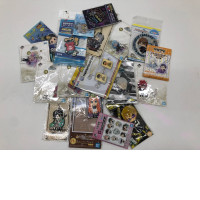 GIFT SET! Set of 20 keychains "NEW"