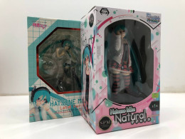 BIG SALE! Set of 2 Japanese figures "Hatsune Miku"