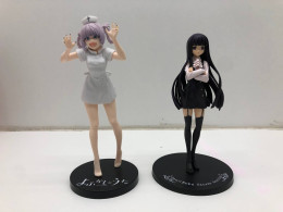 BIG SALE! Set of 2 Japanese figures "Girls girls"