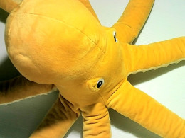 Toy depicting creature