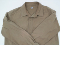 Brown long-sleeved shirt Brown long-sleeved shirt