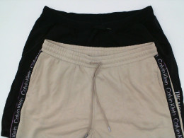Set of 2 Black and cream sweat shorts