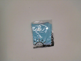 Blue short-sleeved round neck shirt for children