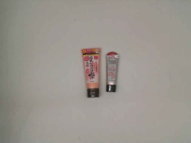 Set of 2 Facial cleansing foam Set of 2 Facial cleansing foam