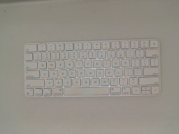 Wireless keyboard white 