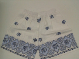 White shorts with blue elephant print White shorts with blue elephant print