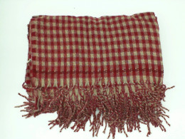 Red plaid men's scarf 